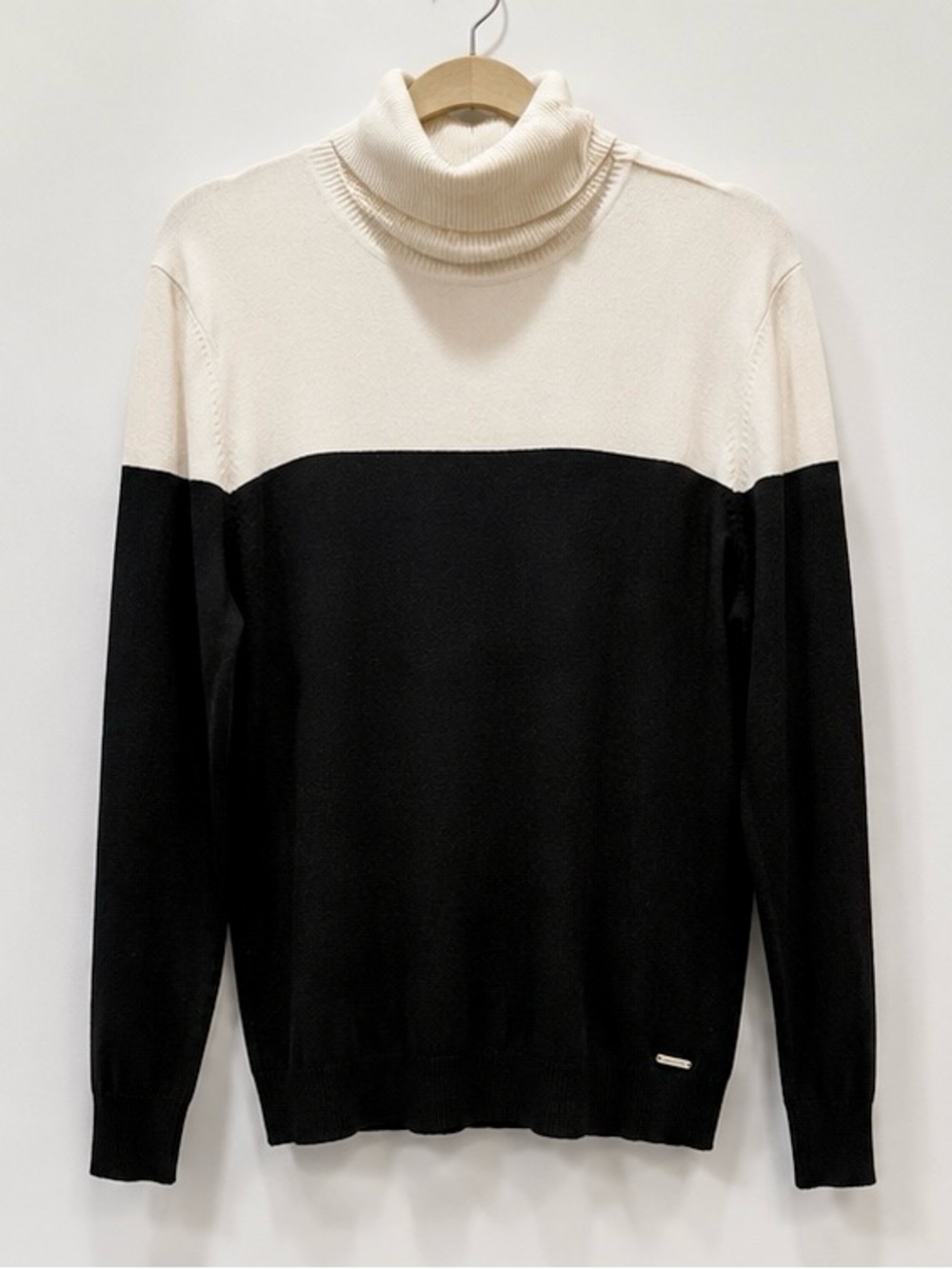 Calvin Klein Black & Ivory Colorblock Turtleneck Sweater XL